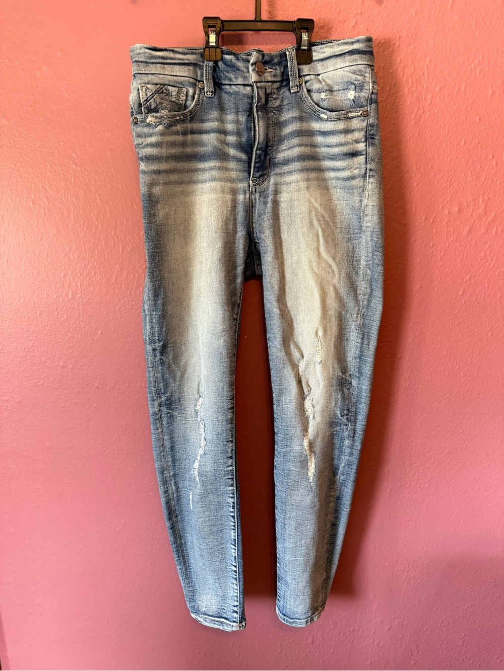Buckle Black Light Wash Women’s Distressed Skinny Jeans - Light Blue Fit no. 75